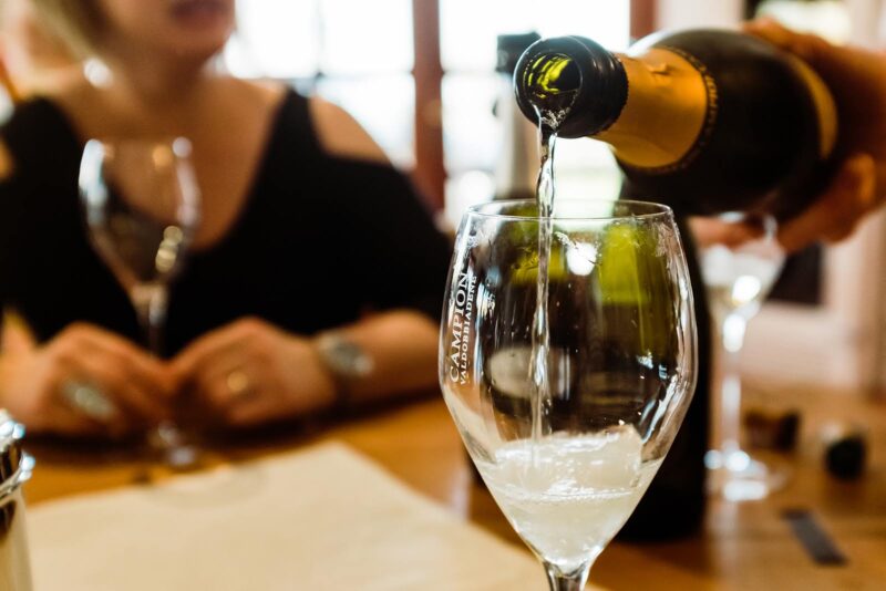 Tasting local wines during a walking tour in Padua’s old town